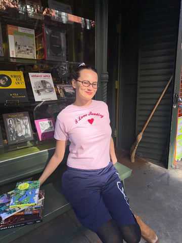 I Love Reading Vanna x Pillow-Cat Tee