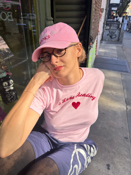 I Love Reading Vanna x Pillow-Cat Tee