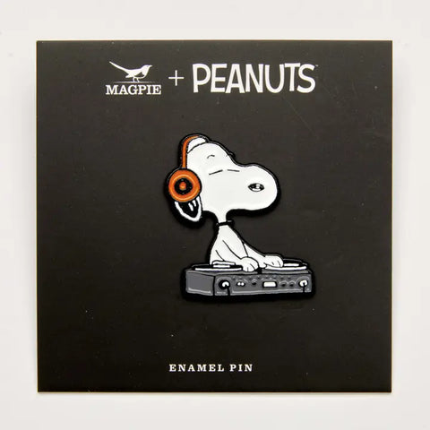 Peanuts Pins - Music Is Life