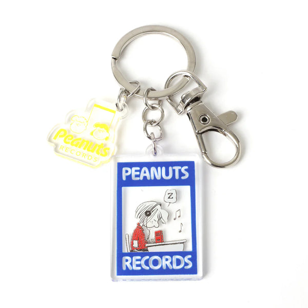 Peanuts Keyclips & Keychains by Pintrill