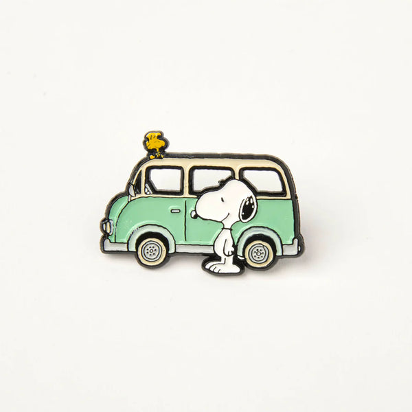 New Peanuts Pin Magpie