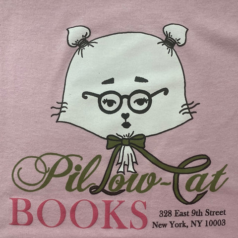 Pillow-Cat Books T-Shirt in Pale Pink