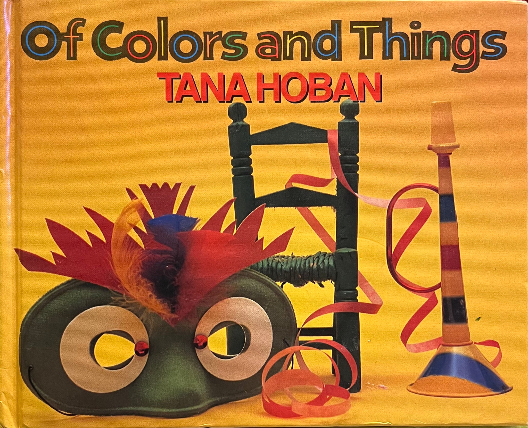 Of Colors and Things, Tana Hoban